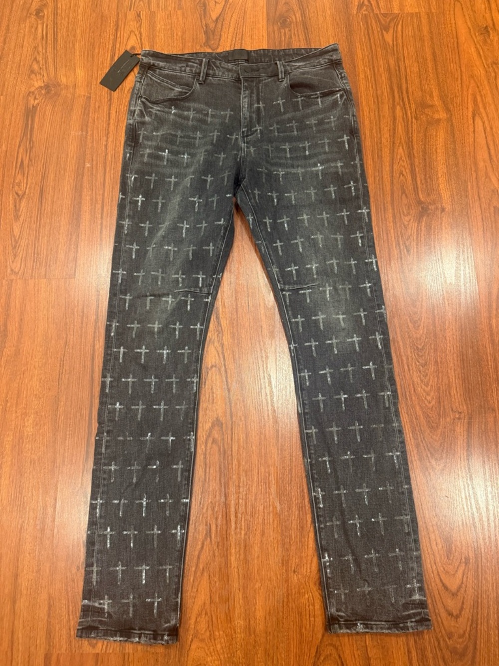 RTA Jeans - Picture 3 of 4